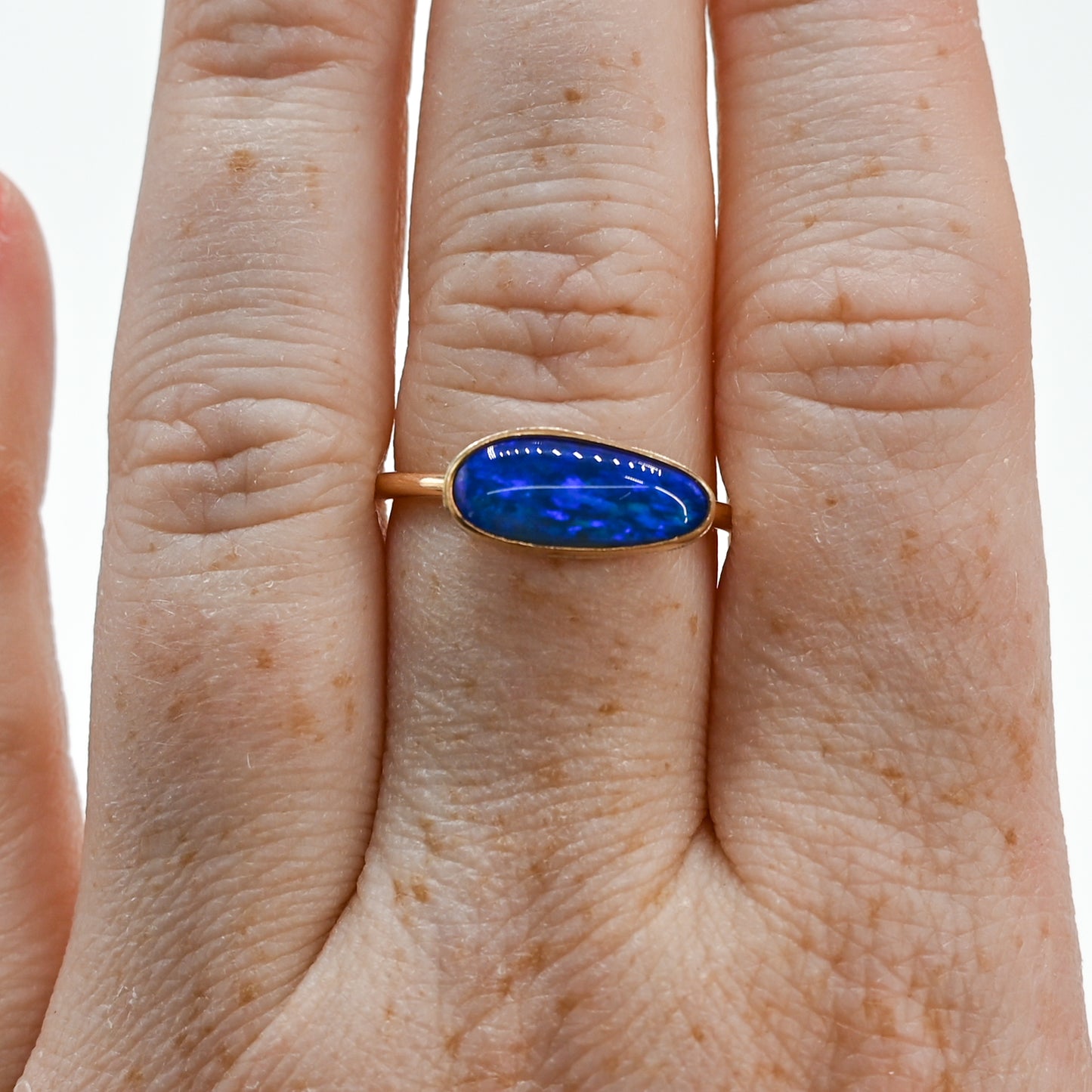 Gold fill flashy Australian opal size 8.5