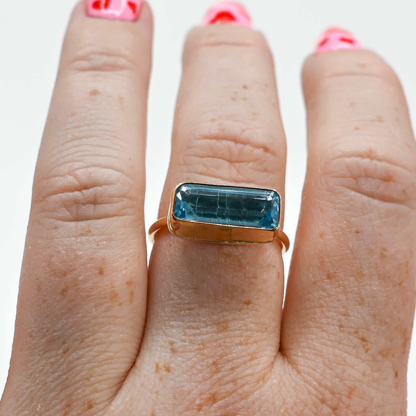 Gold fill horizontal faceted aquamarine size 8