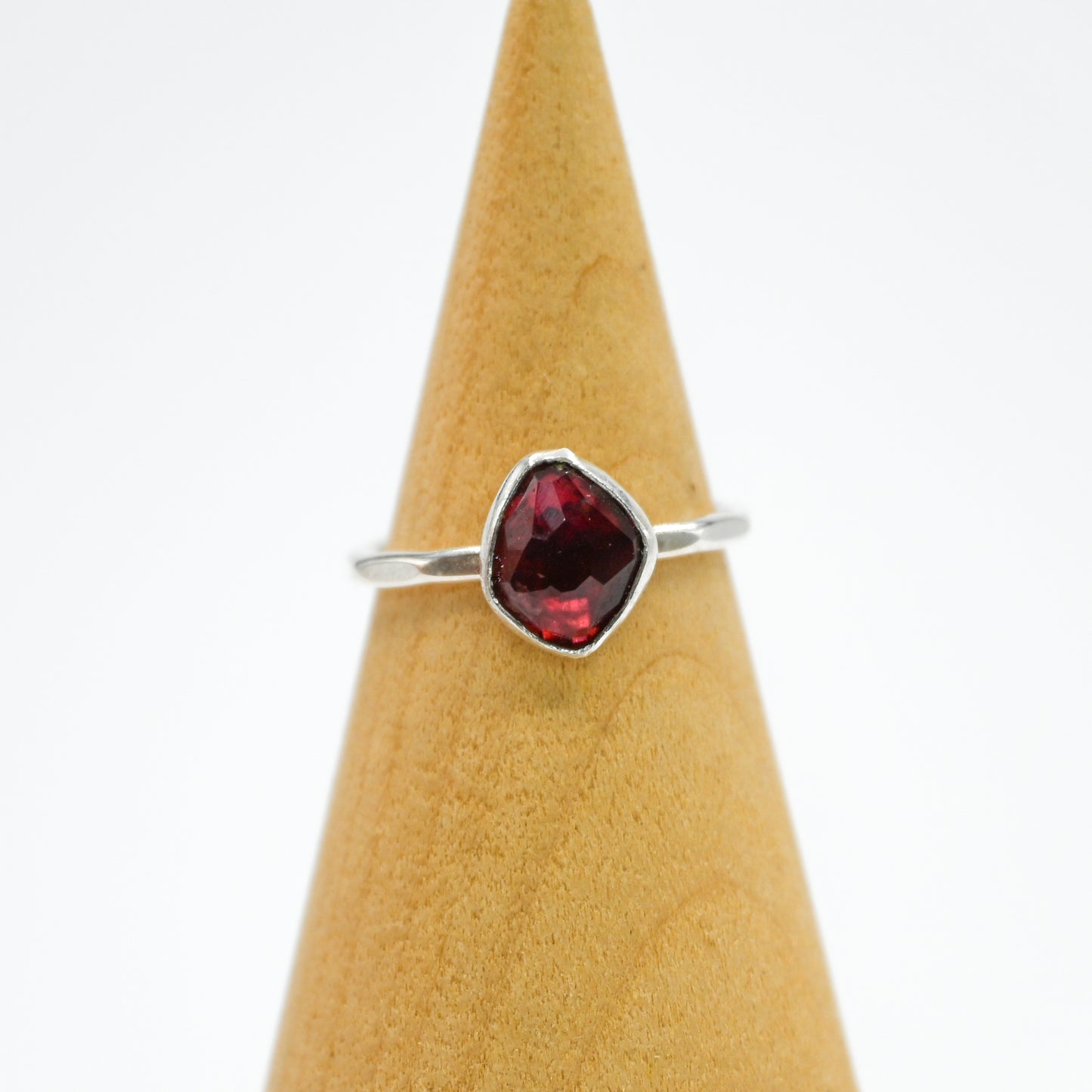 Rose cut garnet size 6.25