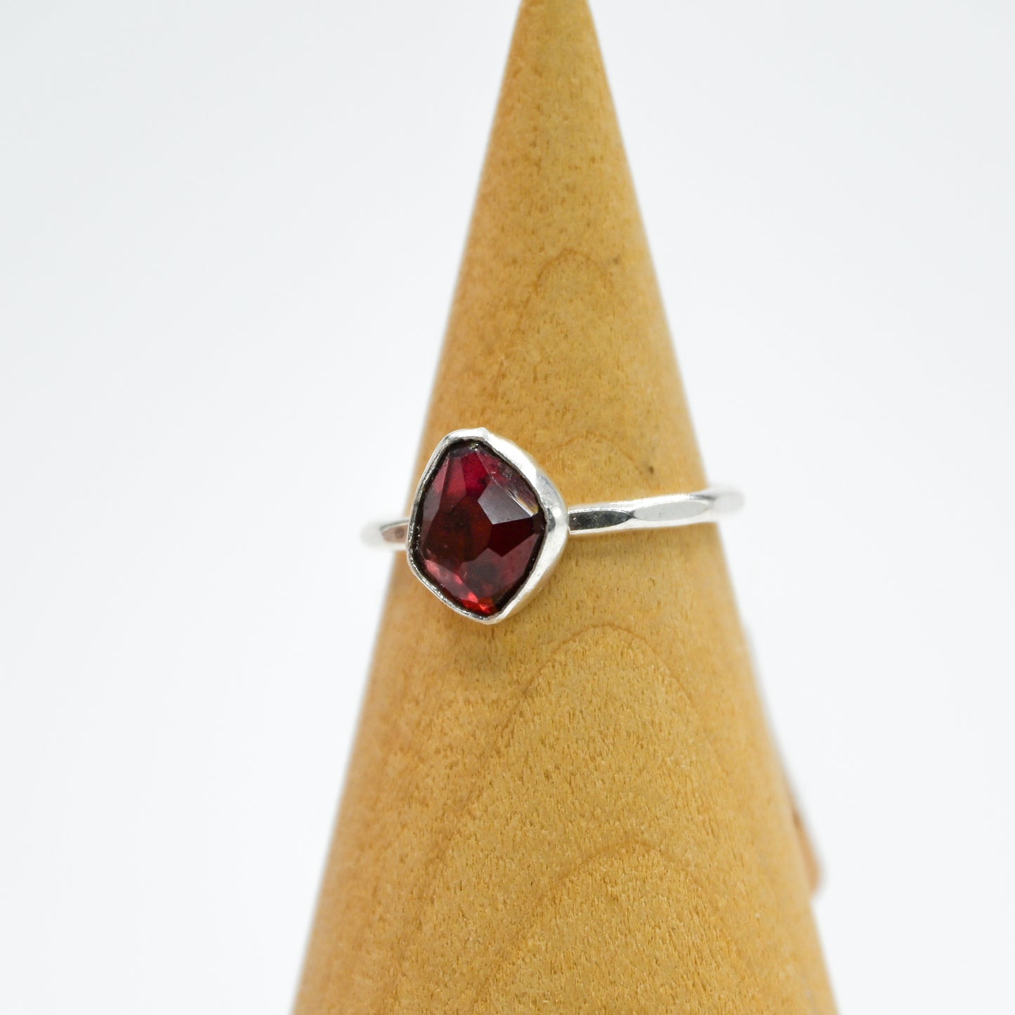 Rose cut garnet size 6.25