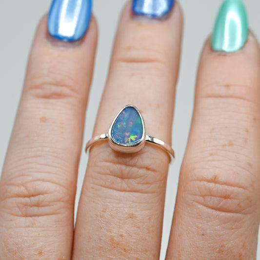 Australian opal size 6.5