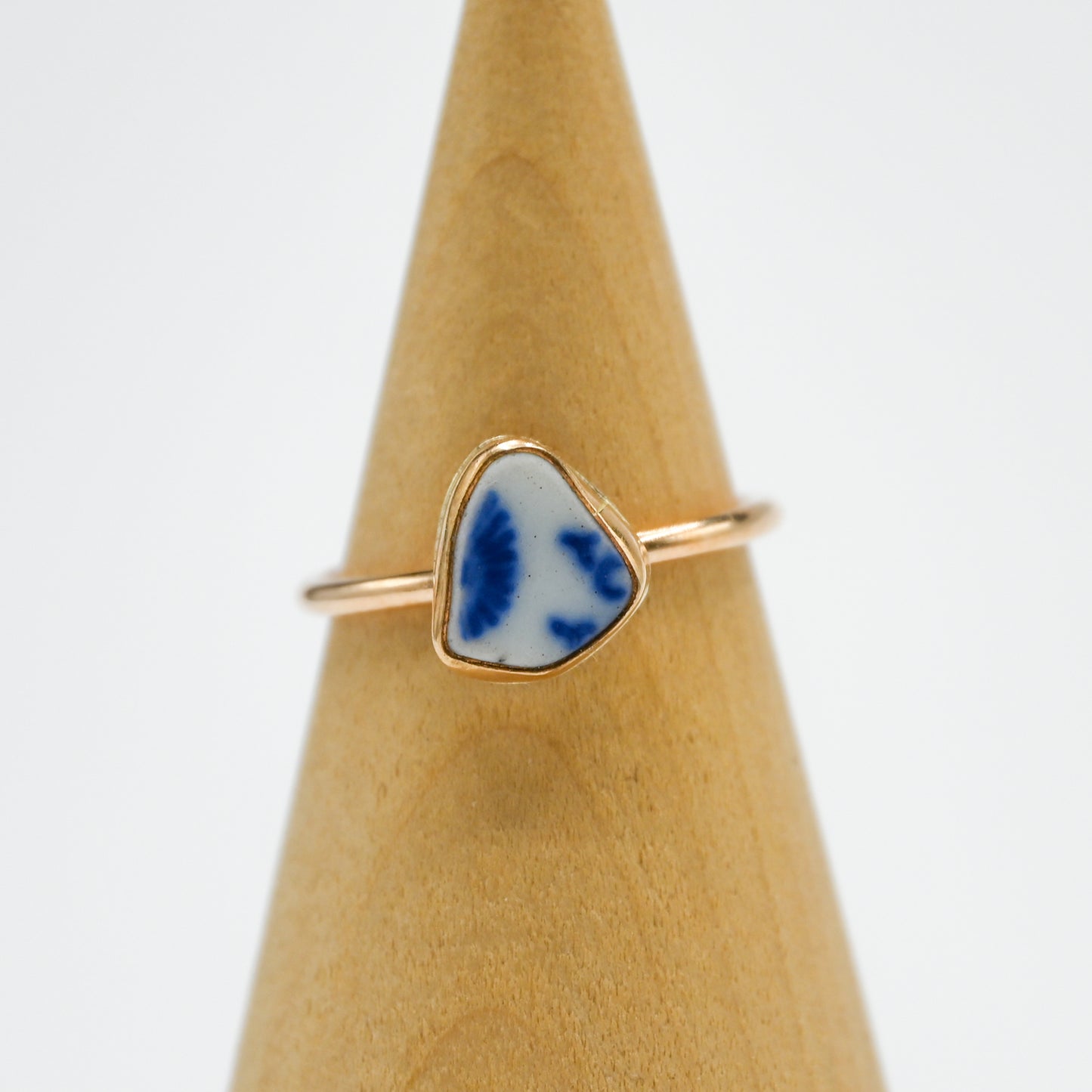 Gold fill sea pottery size 8