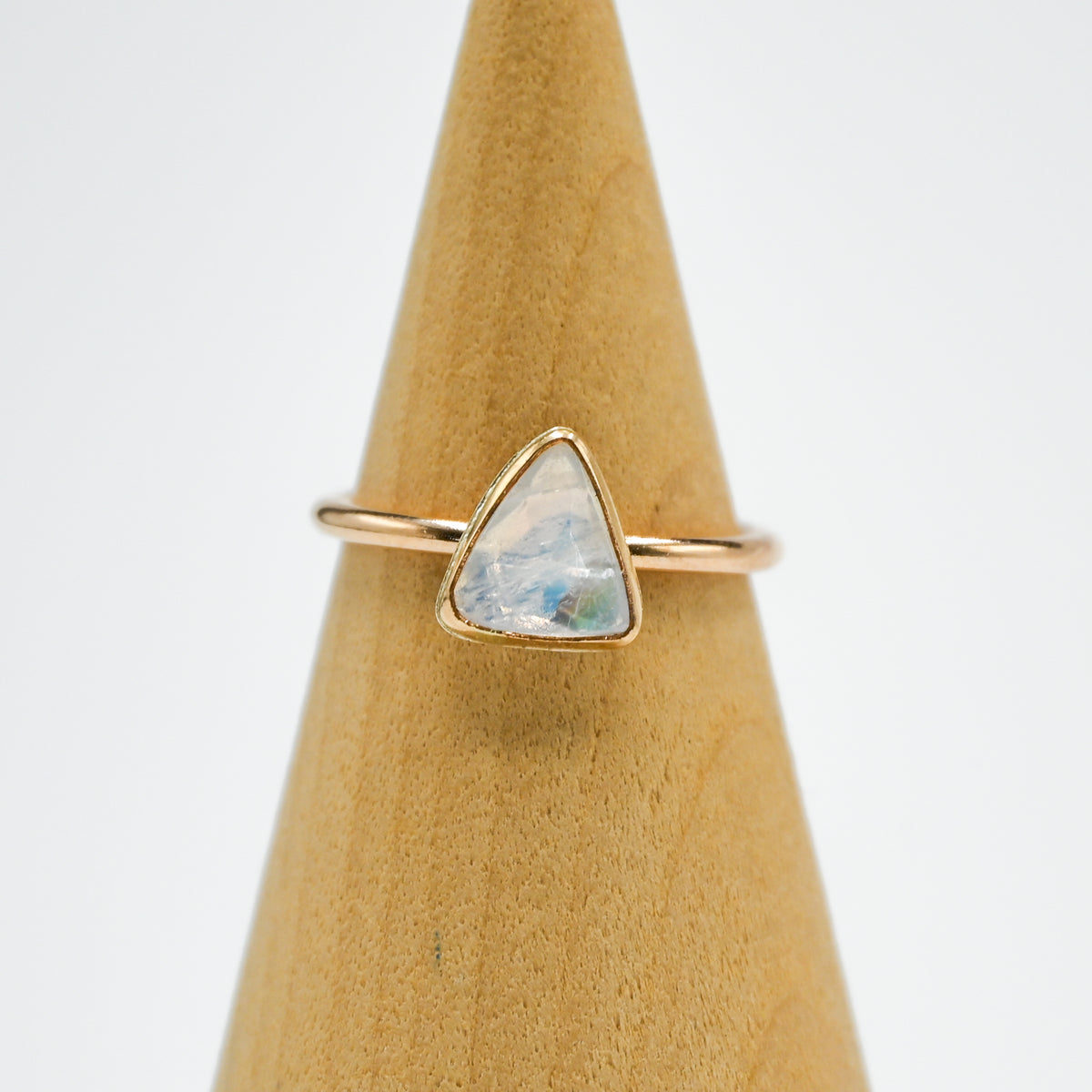 Gold fill rose cut triangle moonstone size 7