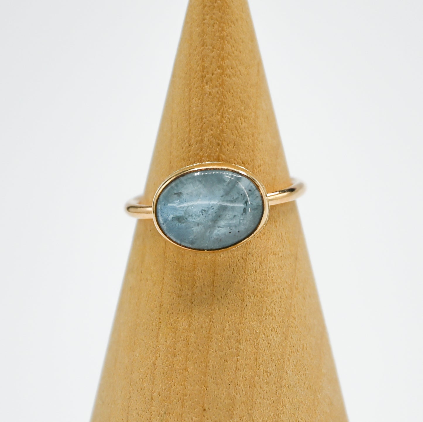 Gold fill horizontal aquamarine size 7