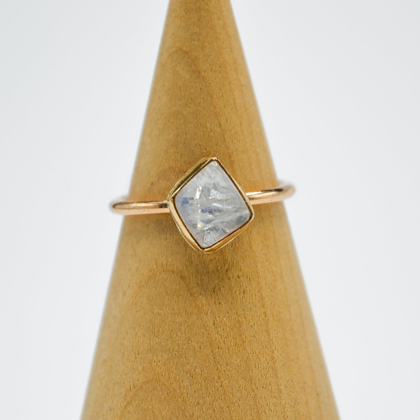 Gold fill rose cut moonstone size 7.5