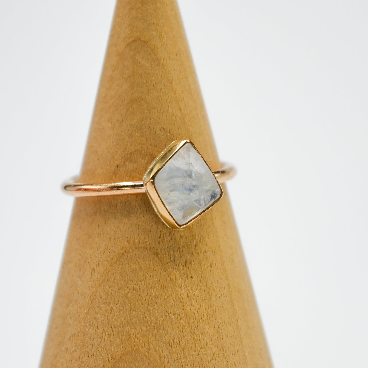 Gold fill rose cut moonstone size 7.5