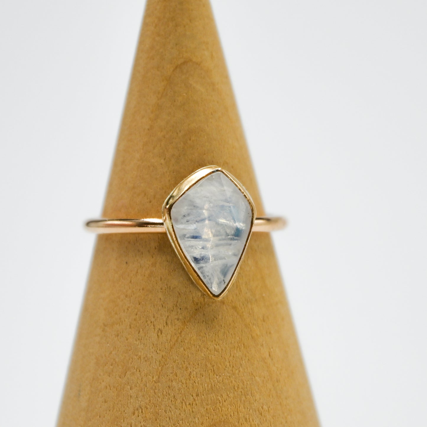 Gold fill rose cut moonstone size 7.5