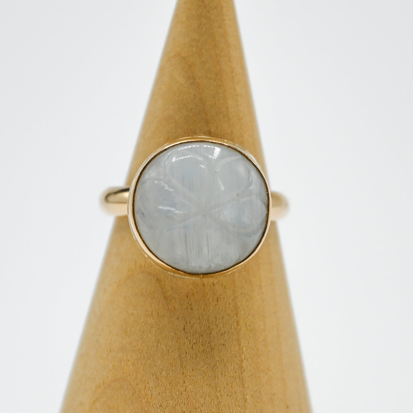 Gold fill round carved moonstone size 8