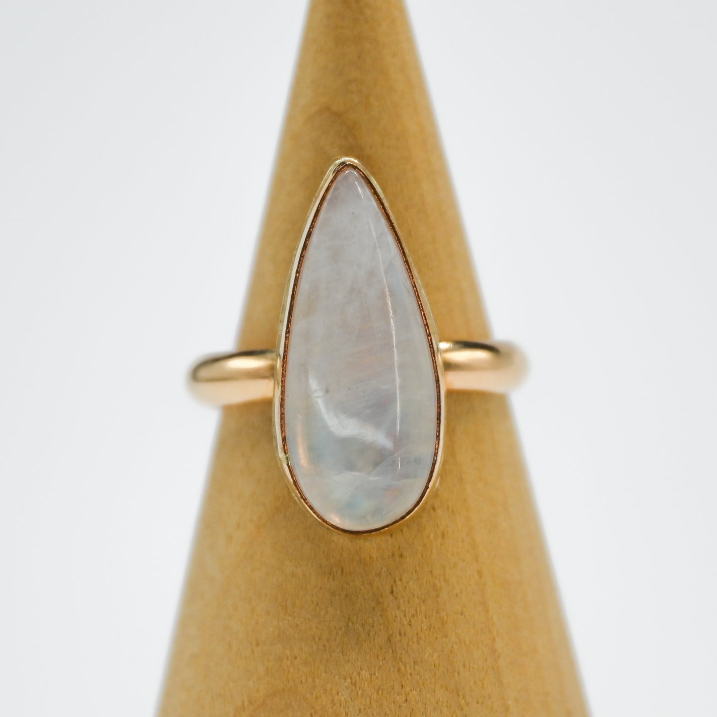 Gold fill xxl pear moonstone size 8.5