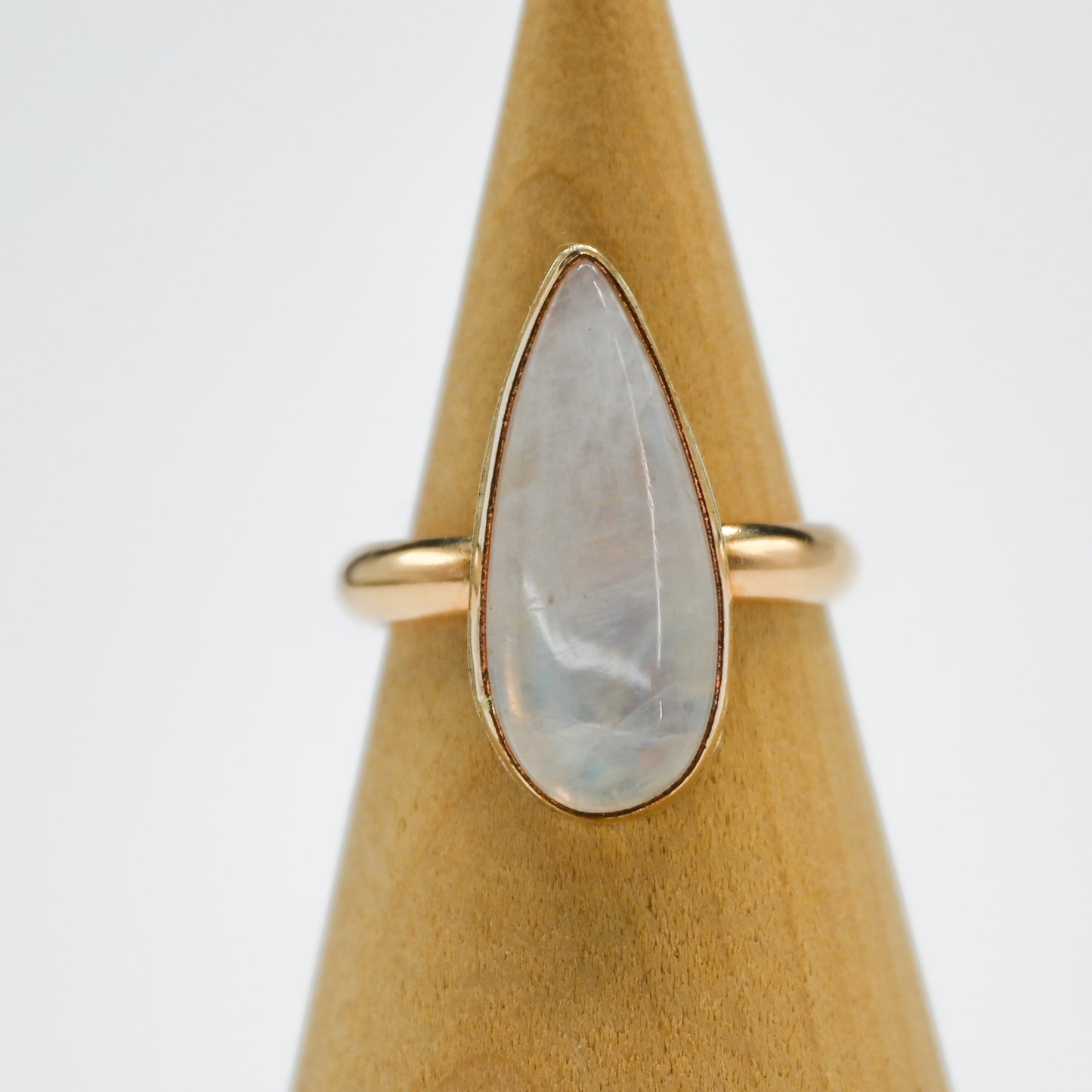 Gold fill xxl pear moonstone size 8.5