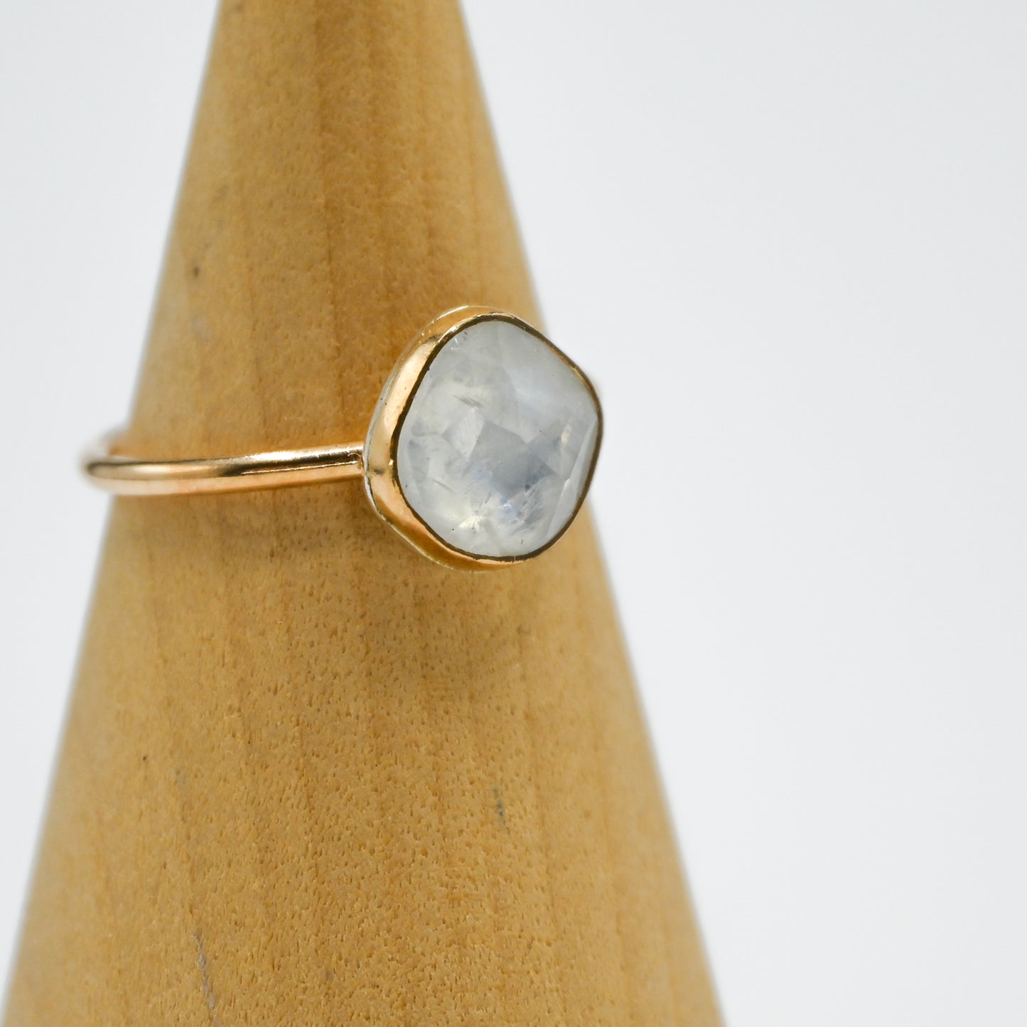 Gold fill rose cut moonstone size 8.5