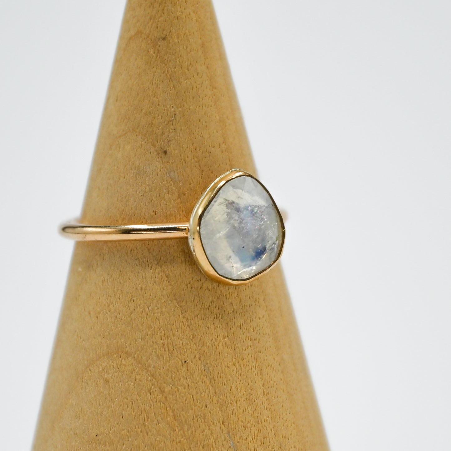 Gold fill rose cut moonstone size 8.75