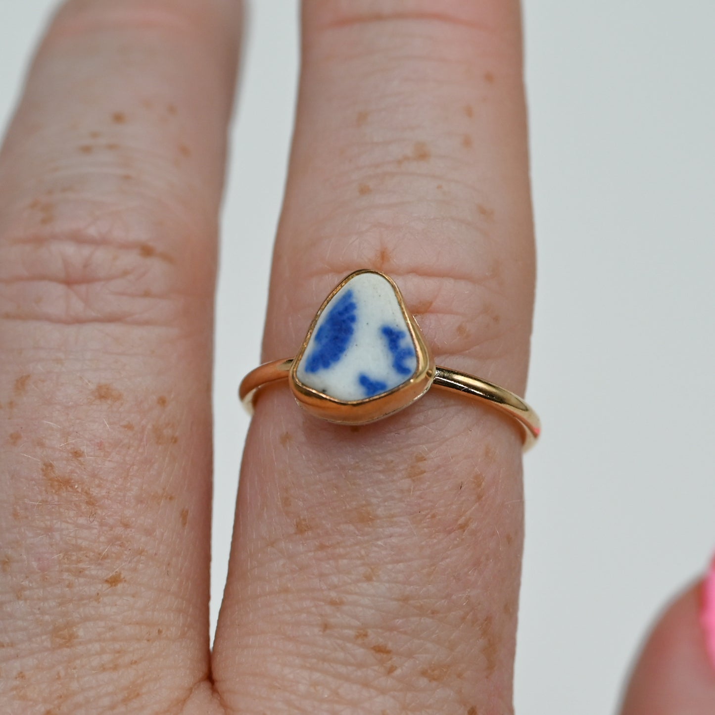 Gold fill sea pottery size 8