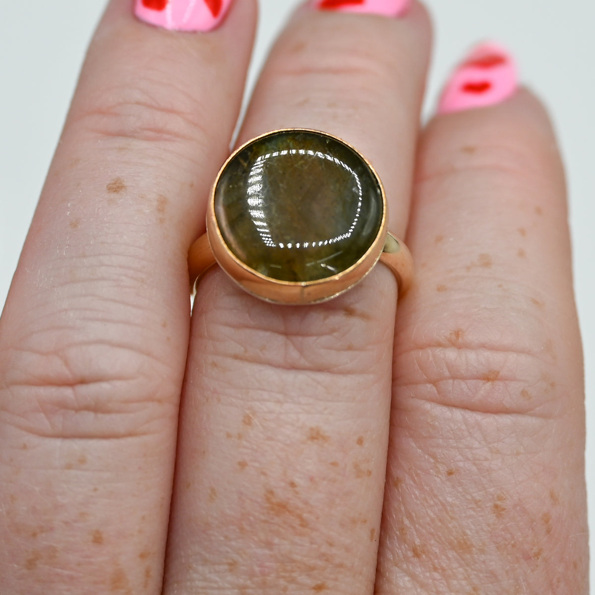 Gold fill round labradorite size 7