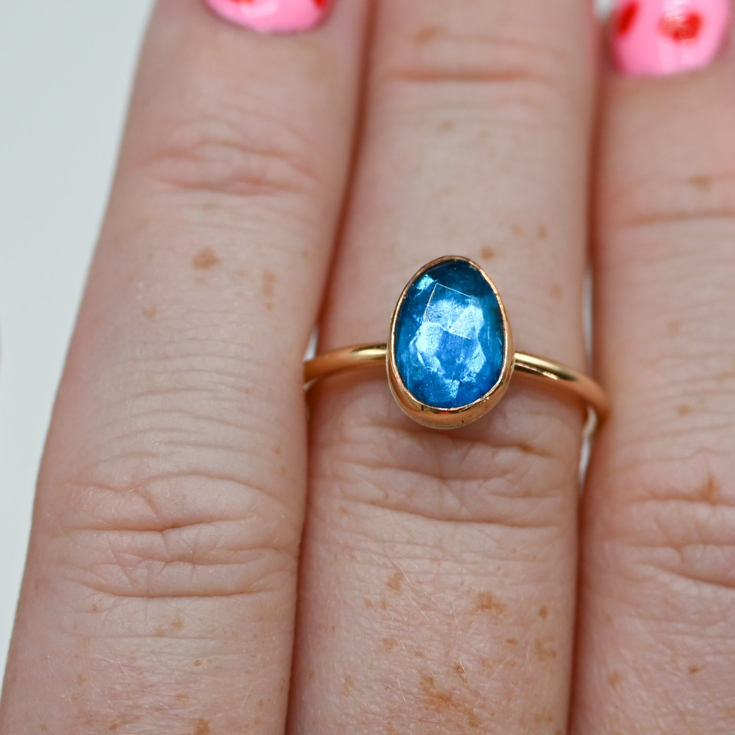 Gold fill rose cut neon blue apatite size 7.5