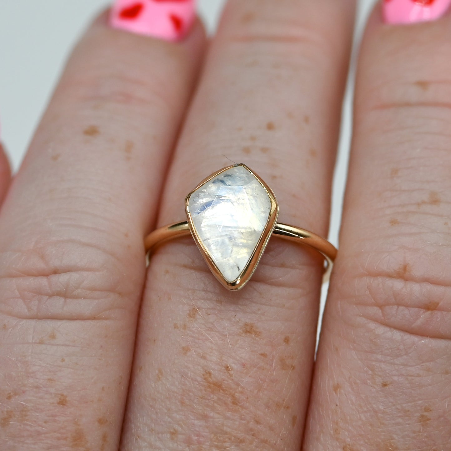 Gold fill rose cut moonstone size 7.5