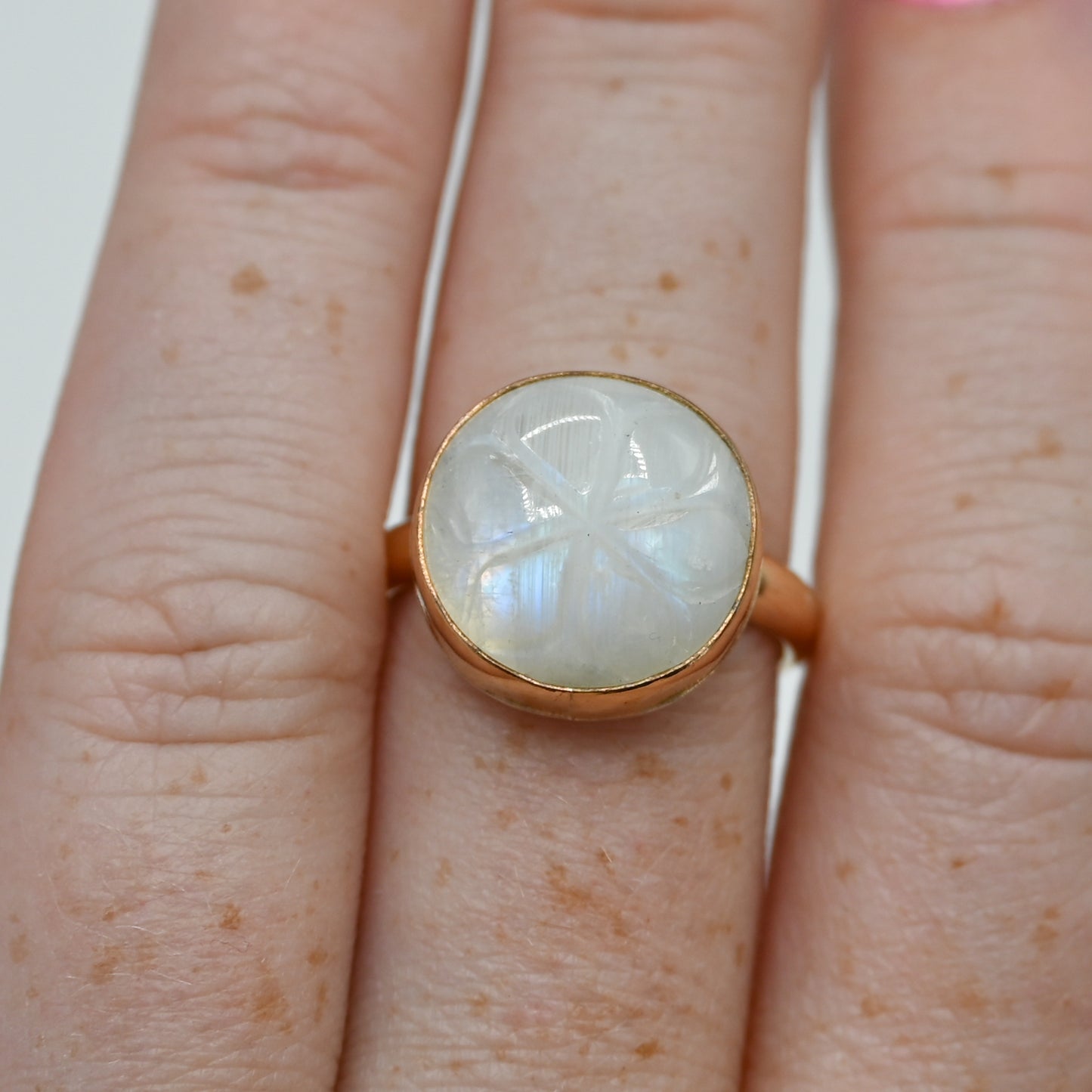 Gold fill round carved moonstone size 8