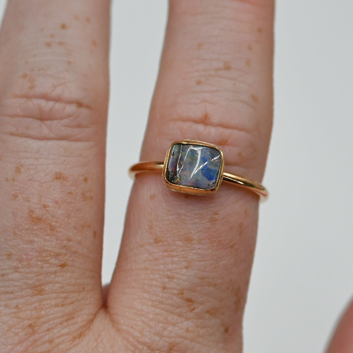 Gold fill horizontal Australian Boulder opal size 8