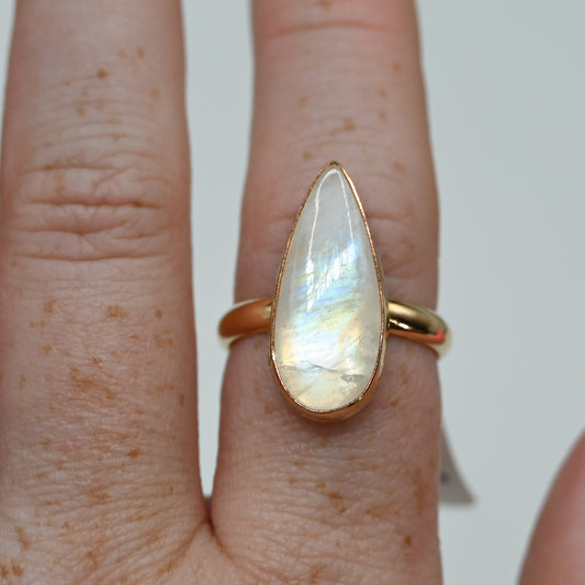 Gold fill xxl pear moonstone size 8.5
