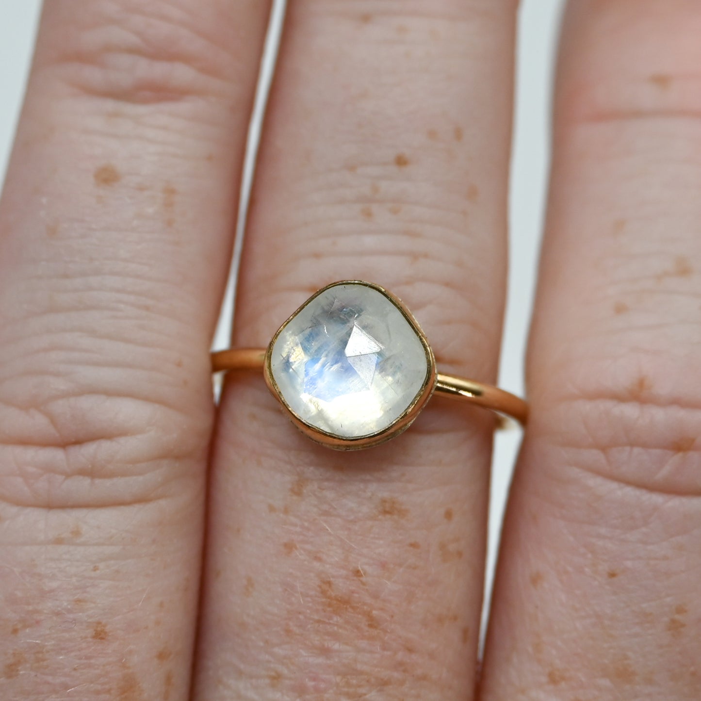 Gold fill rose cut moonstone size 8.5