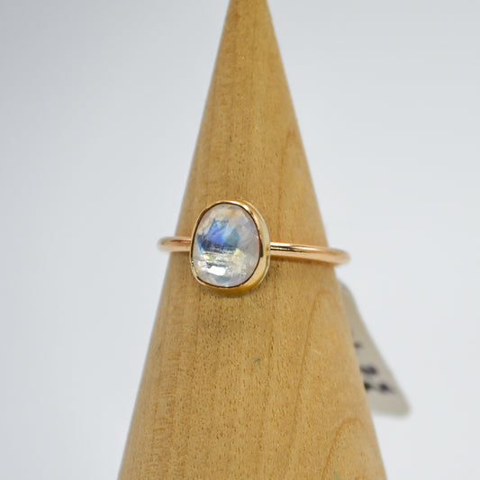 Gold fill rose cut moonstone size 6.25