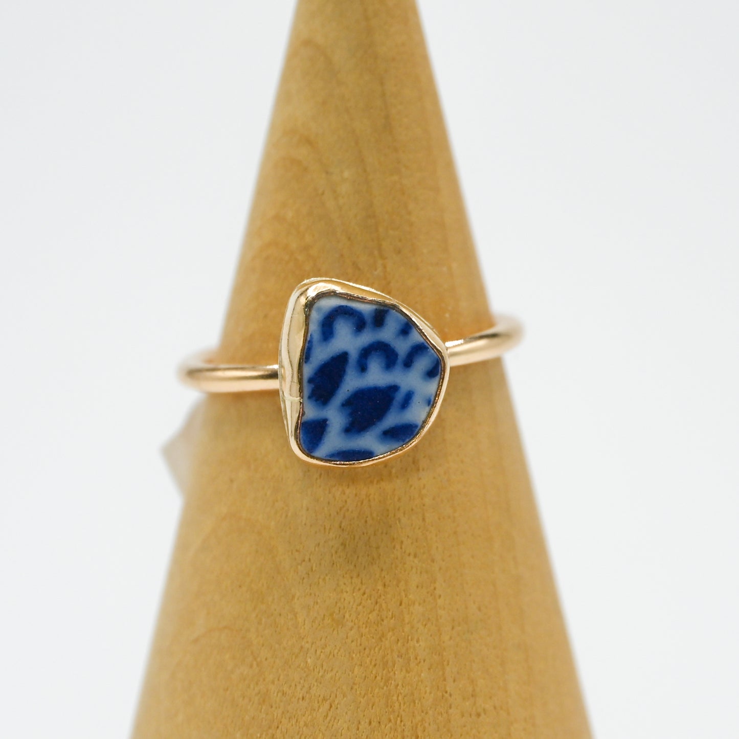 Gold fill sea pottery size 6