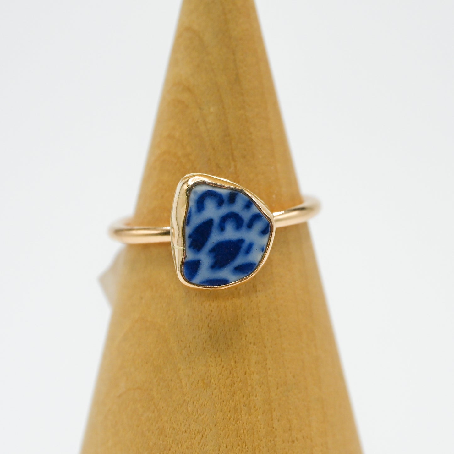 Gold fill sea pottery size 6