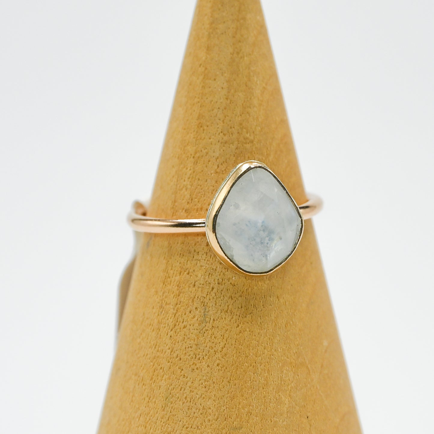 Gold fill rose cut moonstone size 7