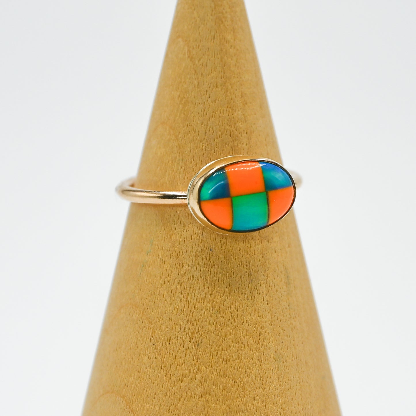 Gold fill horizontal oval checkered aurora opal size 7