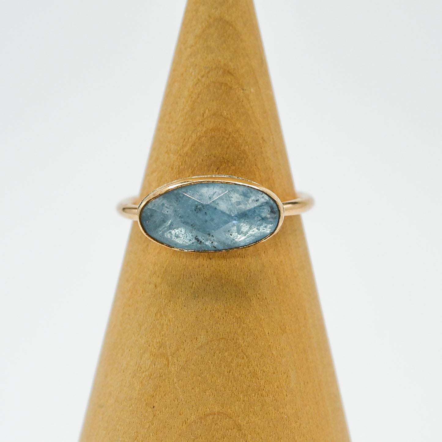 Gold fill horizontal rose cut aquamarine size 7.25