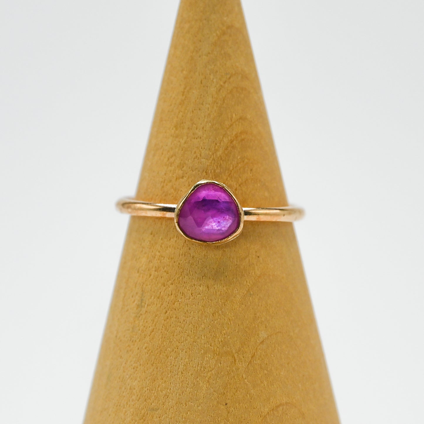 Gold fill rose cut ruby size 7.25