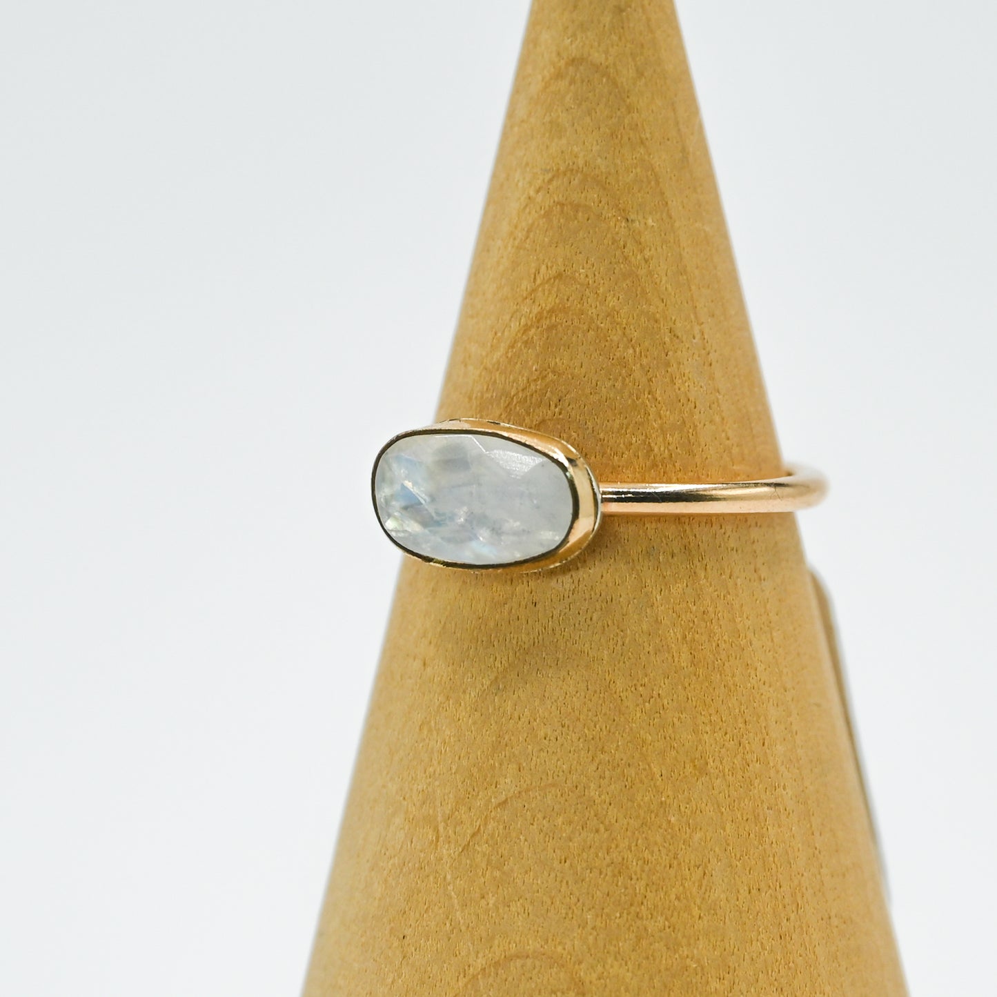 Gold fill horizontal rose cut moonstone size 7.25