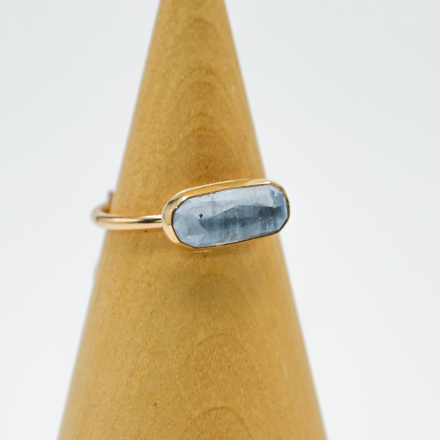 Gold fill rose cut horizontal beryl size 7.25