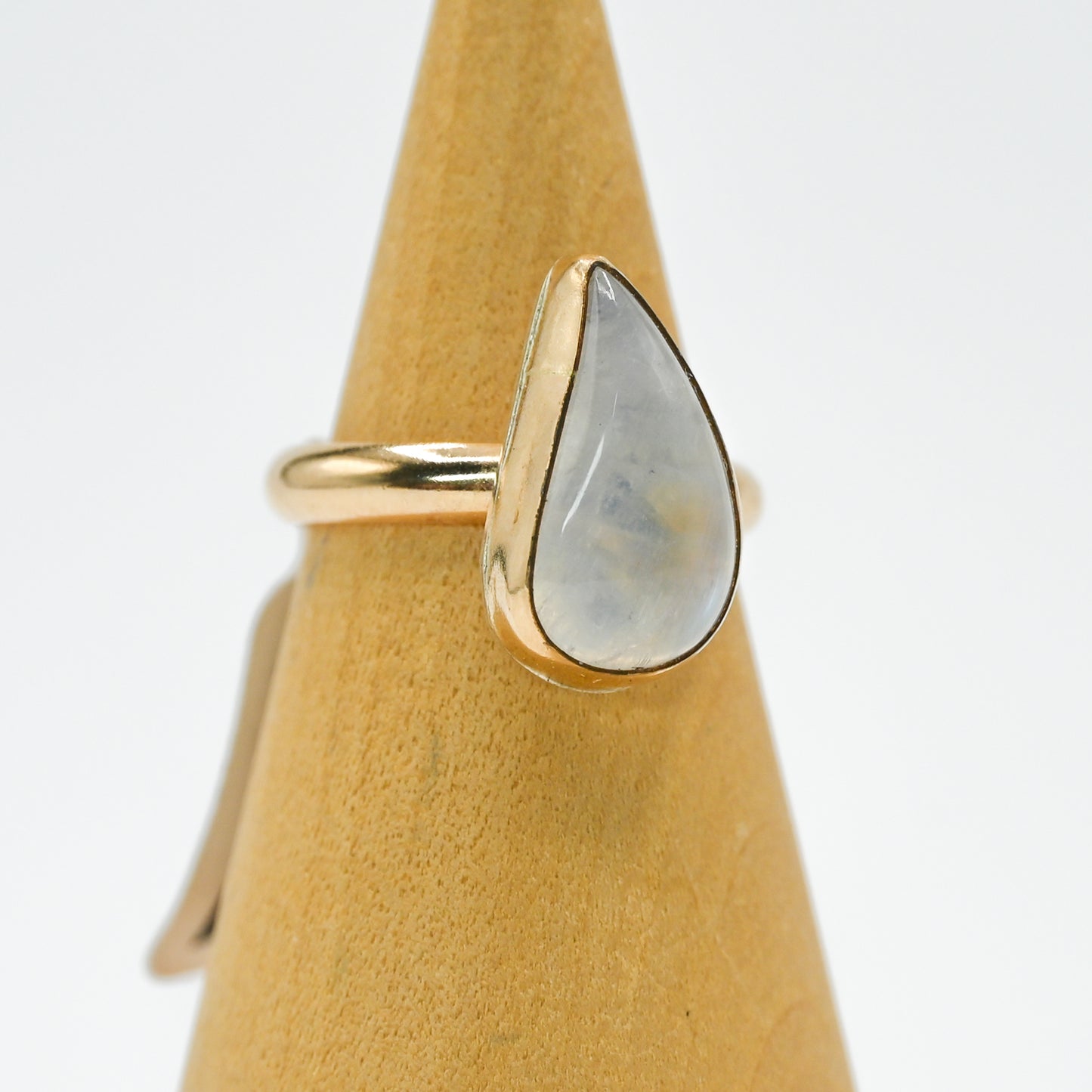 Gold fill xxl moonstone size 7.25