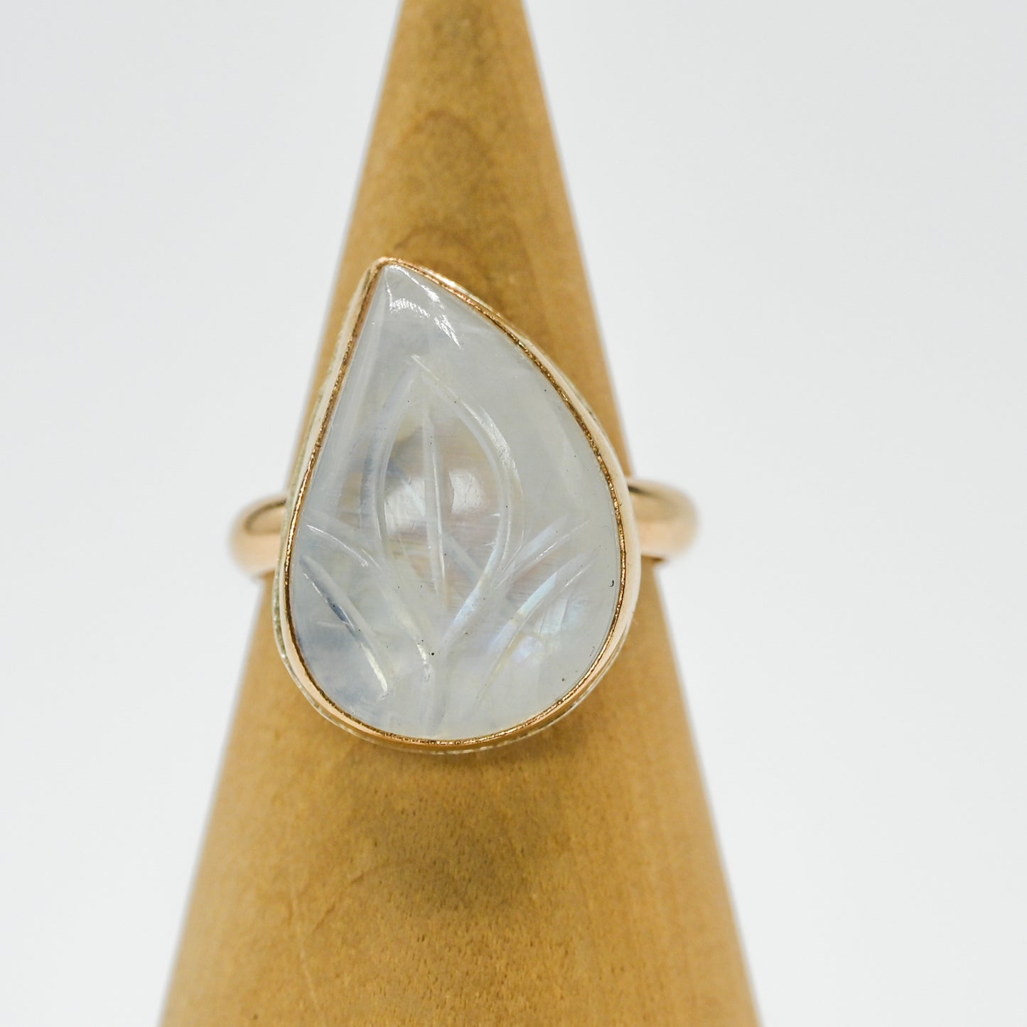 Gold fill xxl hand carved moonstone size 7.5