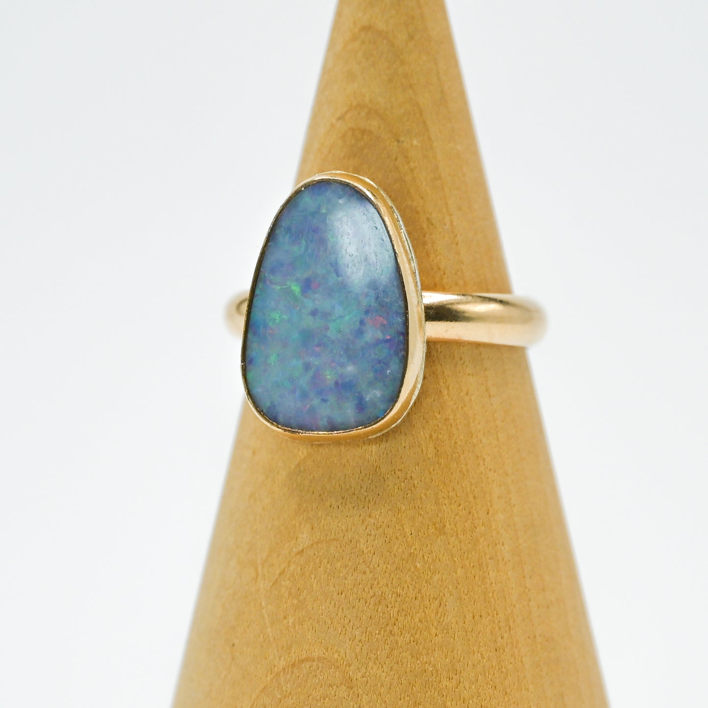 Gold fill xl Australian opal size 7.5