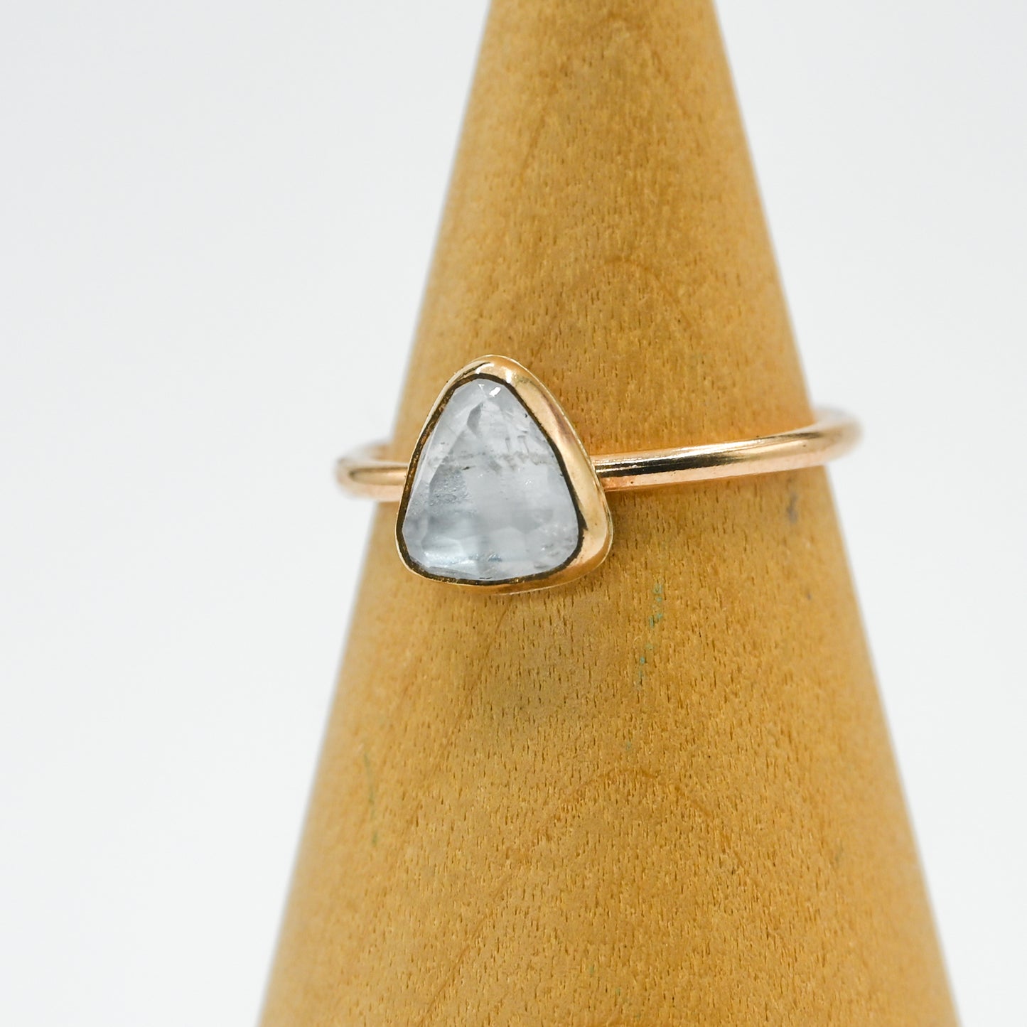 Gold fill rose cut beryl size 7.5