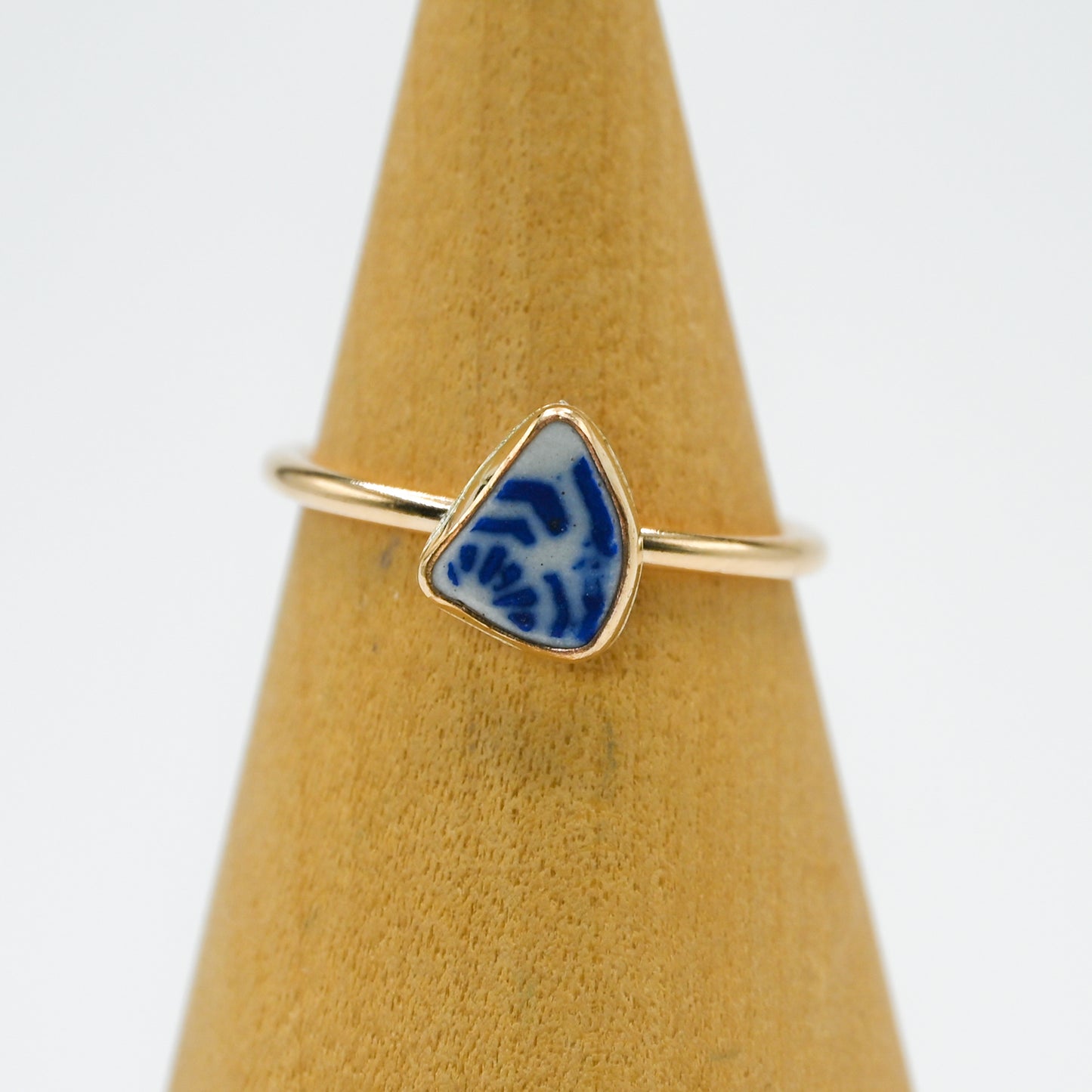 Gold fill sea pottery size 8