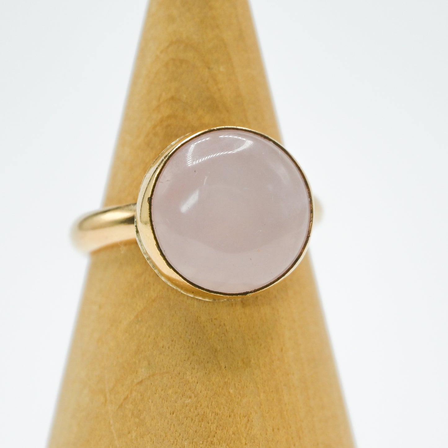 Gold fill rose quartz size 8.5