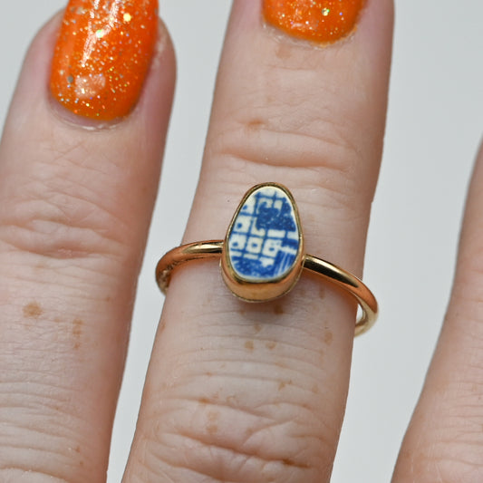 Gold fill sea pottery size 7