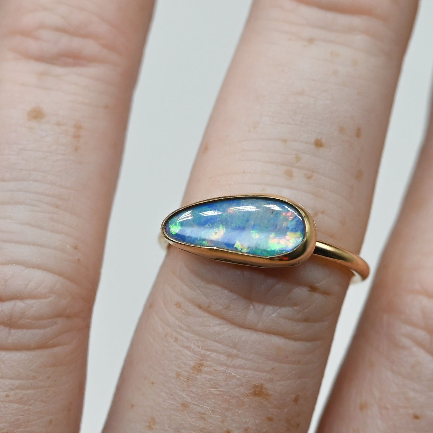 Gold fill horizontal Australian opal size 7