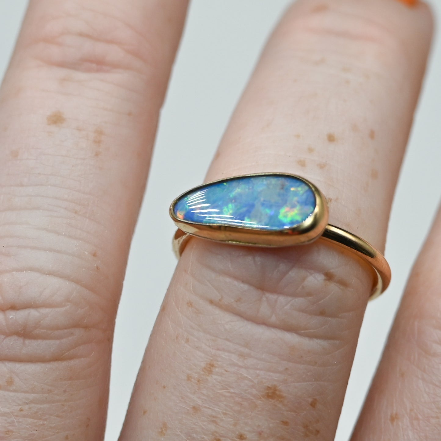 Gold fill horizontal Australian opal size 7