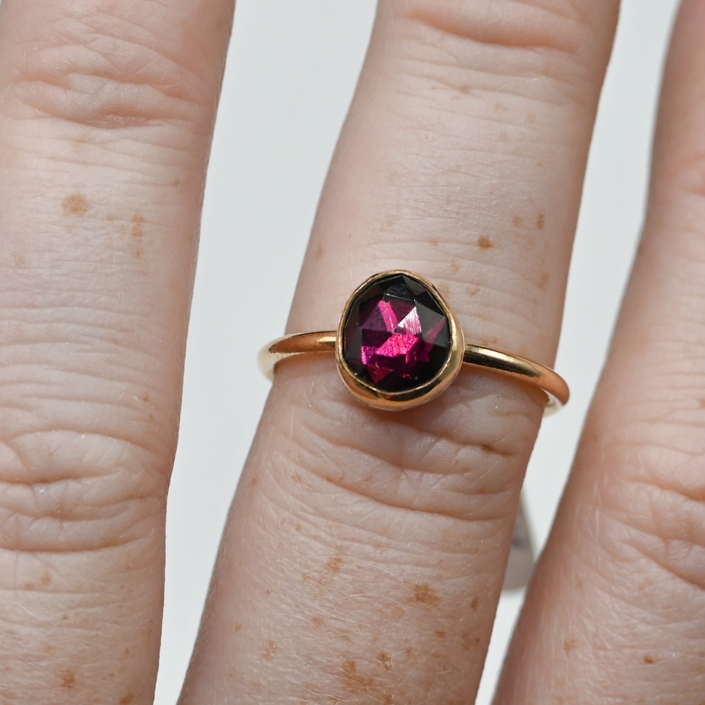 Gold fill rose cut rhodolite garnet size 7.25