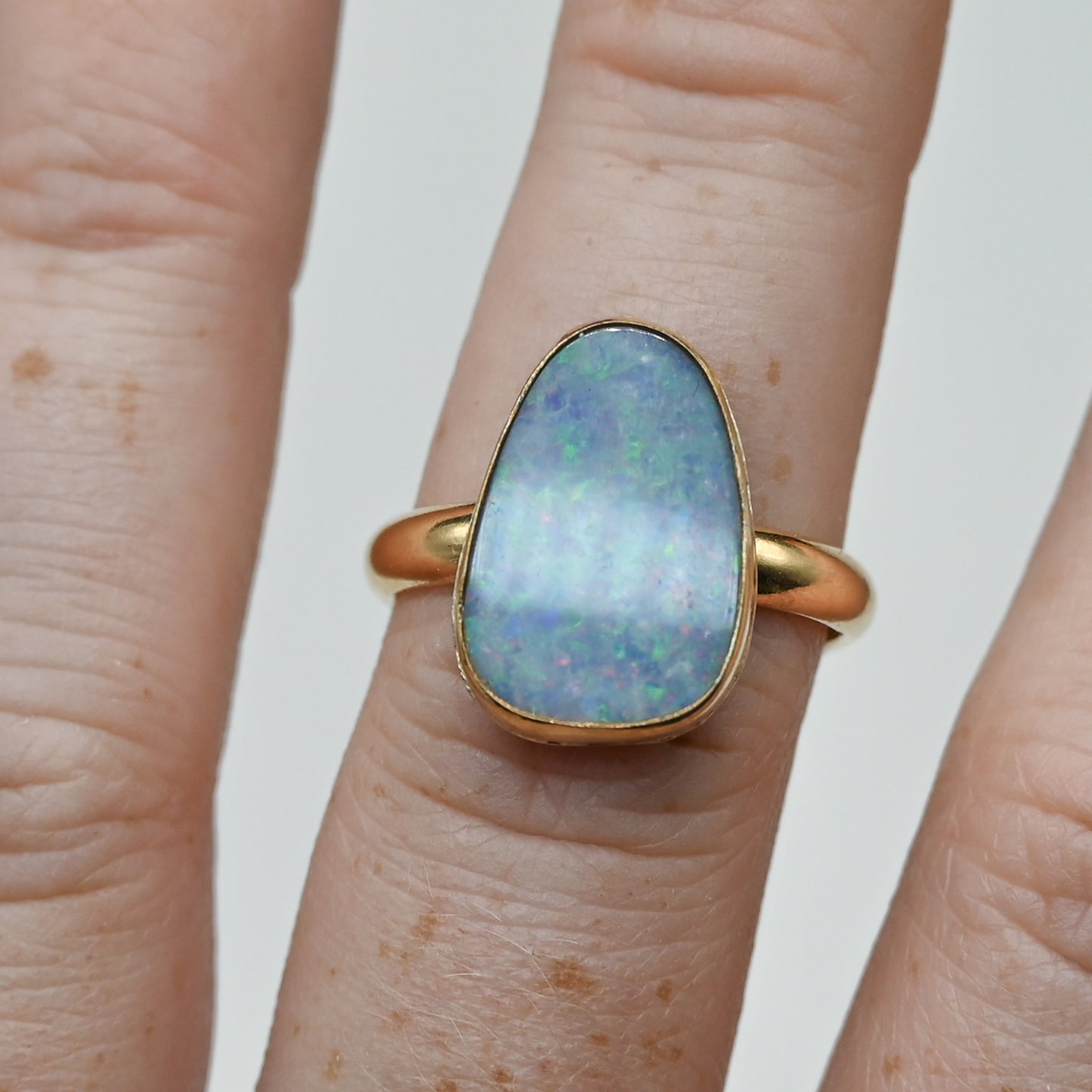 Gold fill xl Australian opal size 7.5
