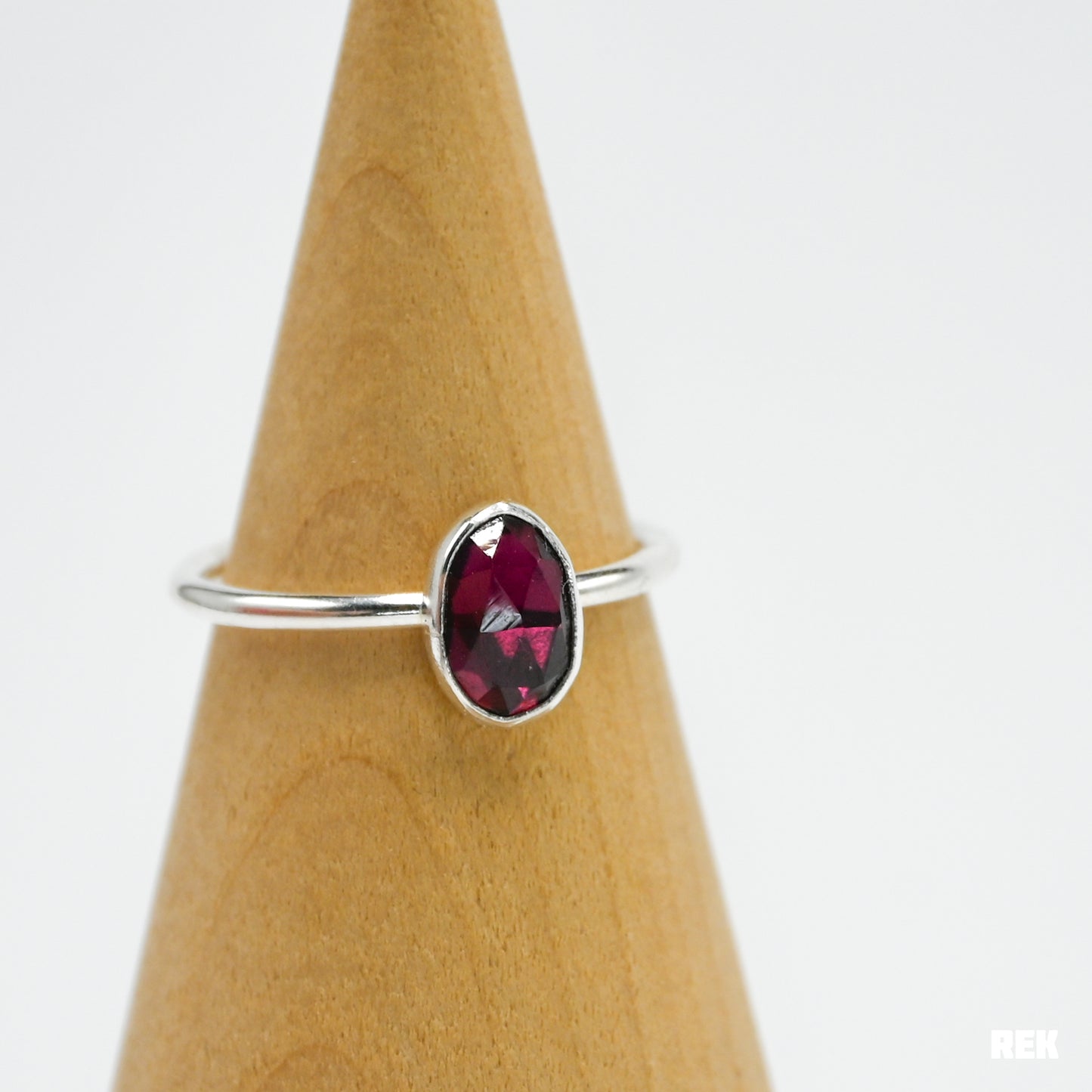 Rose cut garnet size 8