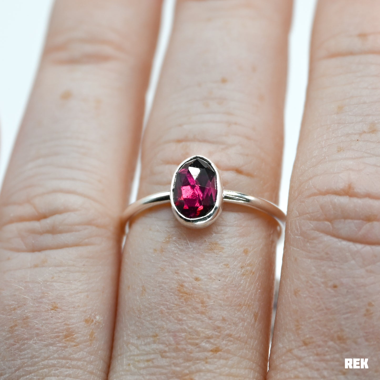 Rose cut garnet size 8