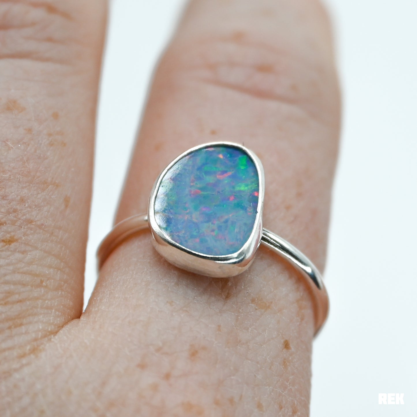 Australian opal size 9.25