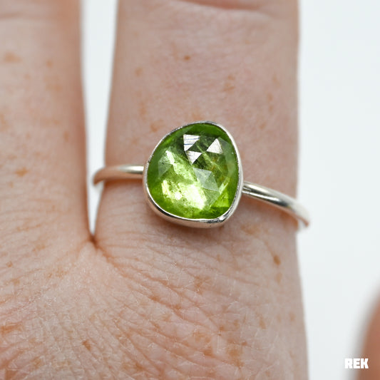 Rose cut peridot size 9.5