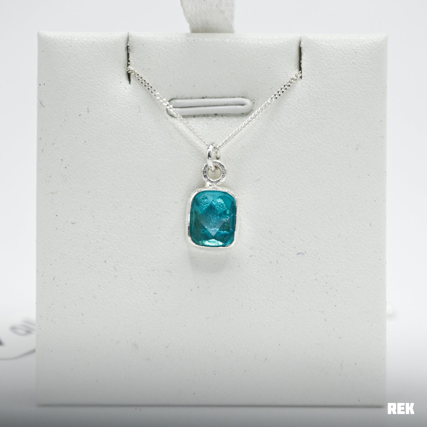 Rose cut neon blue apatite necklace