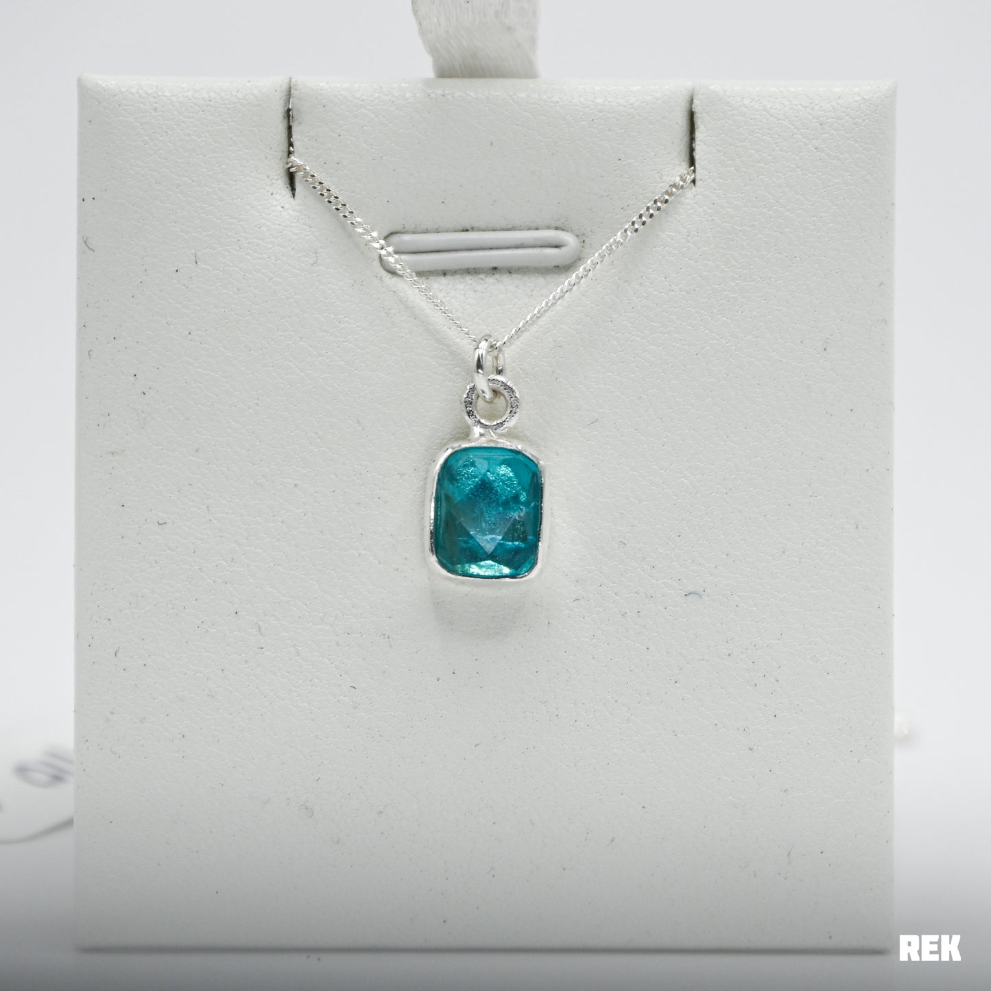 Rose cut neon blue apatite necklace